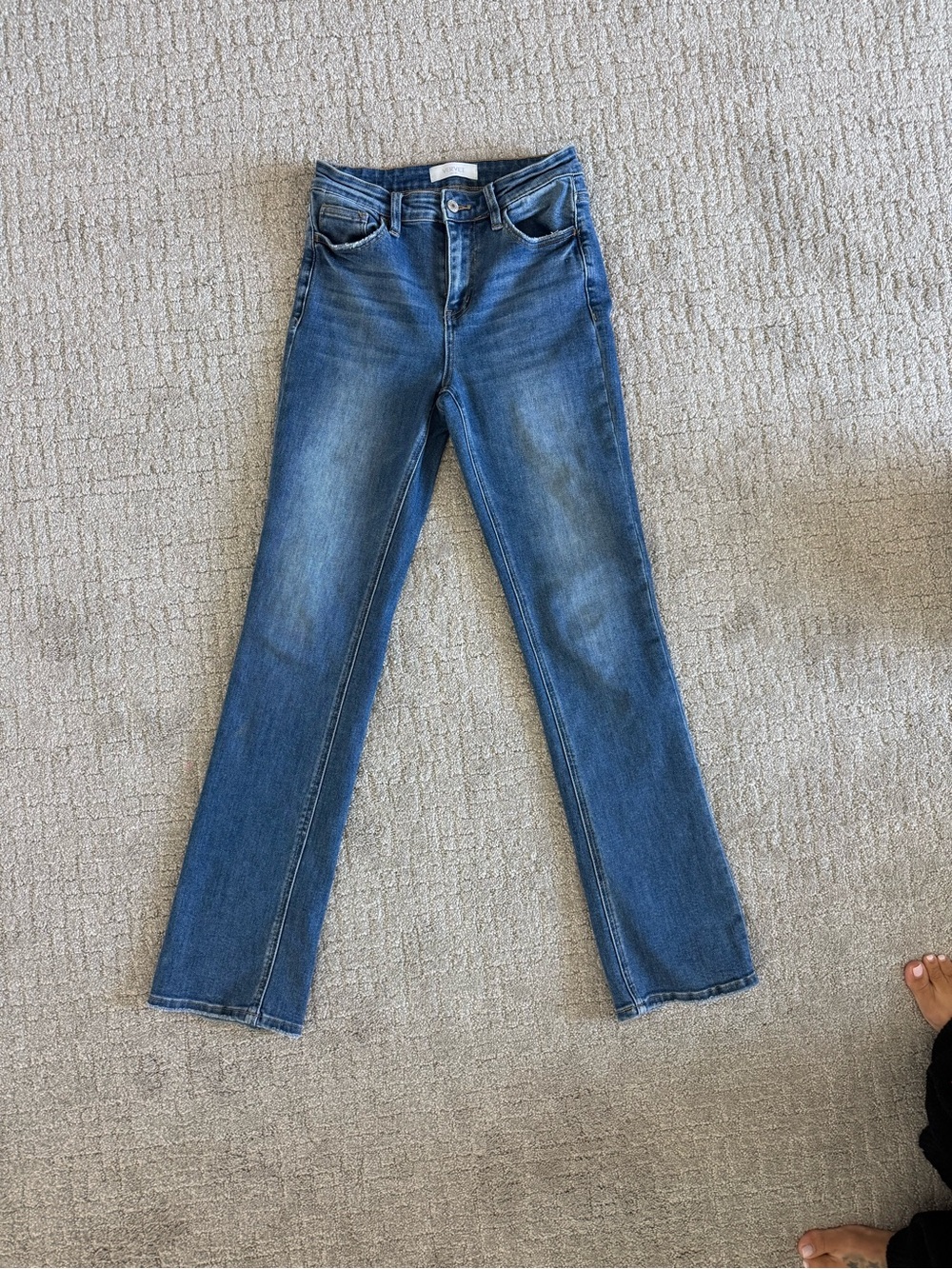 Vervet Women's Straight-Leg Jeans